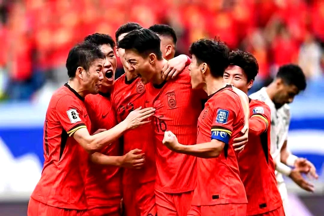 PG电子-国内足球联赛赛程密集，球场上战况激烈(国内足球联赛叫什么)